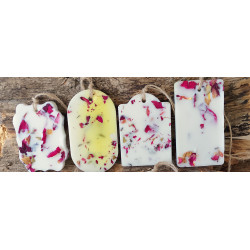 Αρωματικά κεριά ντουλάπας από φυτική σόγια σε σετ των 4 Αρωματικά κεριά ντουλάπας από φυτική σόγια σε σετ των 4