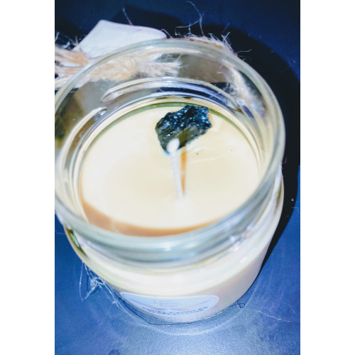 Αρωματικό κερί από φυτική σόγια σε βάζο γυάλινο με πέτρα μαύρη τουρμαλίνη